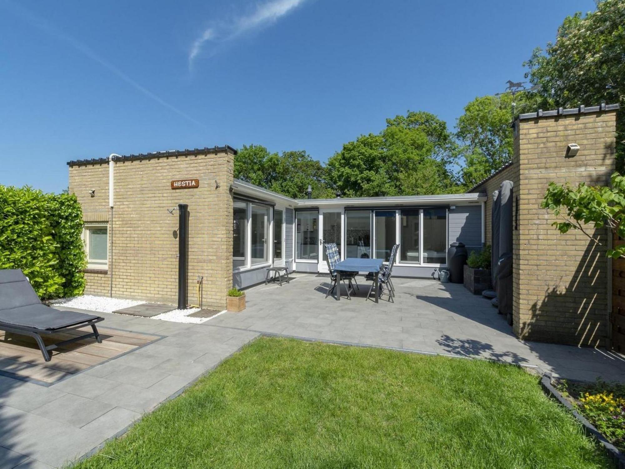 Sint Maartensvlotbrug Stylish Bungalow With A Large Garden מראה חיצוני תמונה